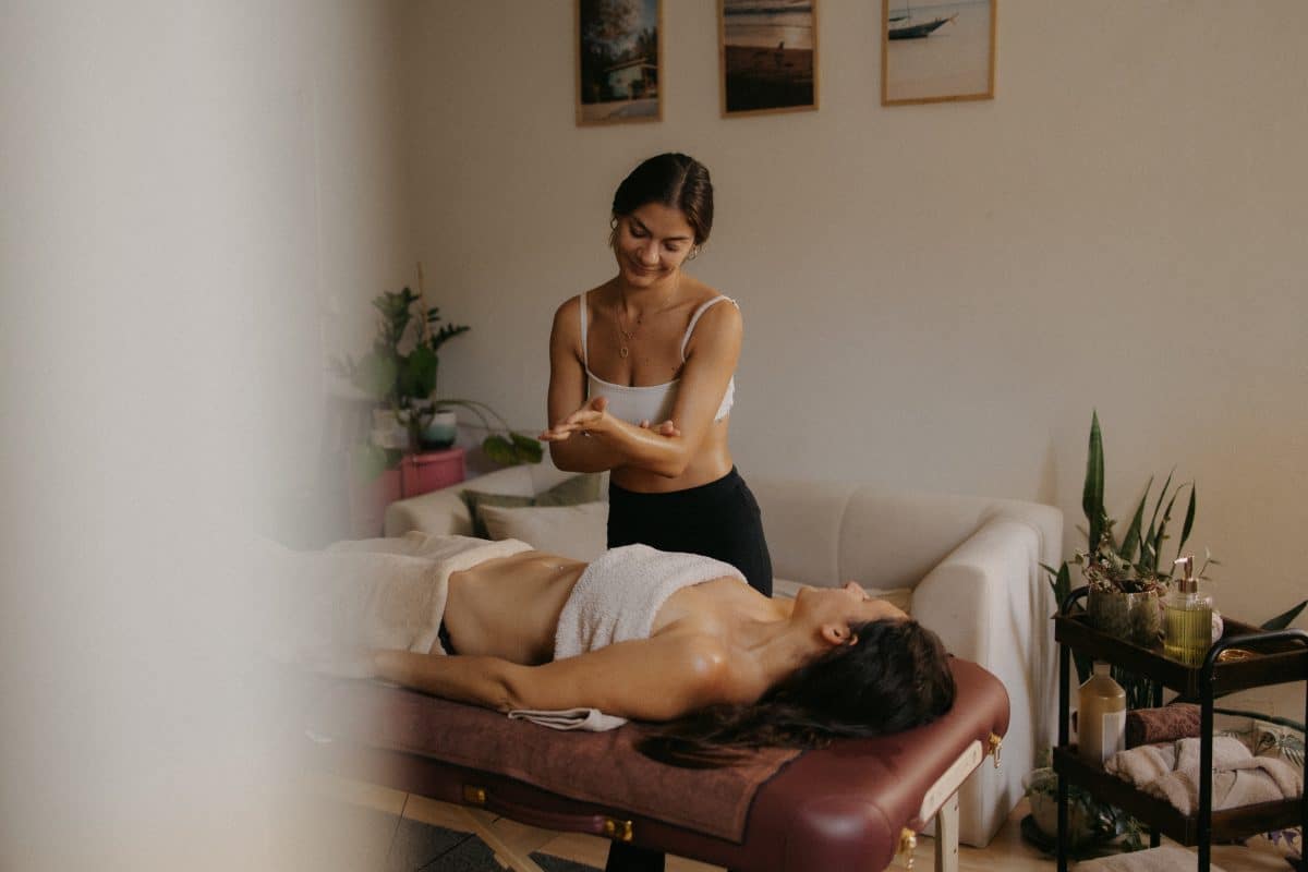 yoga massage bordeaux